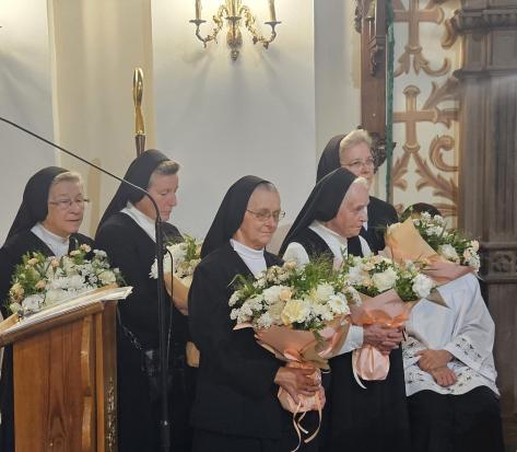 Piekoszów dziękował za 50 lat obecności Sióstr Szkolnych de Notre Dame